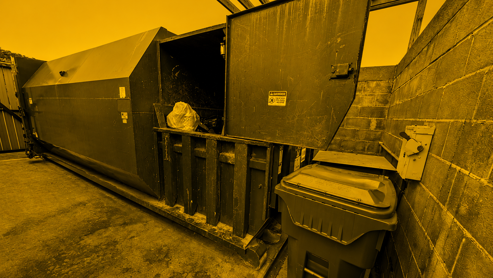 Big-Mouth-Mini-Compactors-1-1024x576 M 800XW
