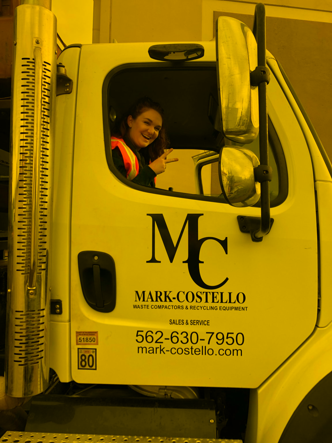 Commercial-trash-service-near-me